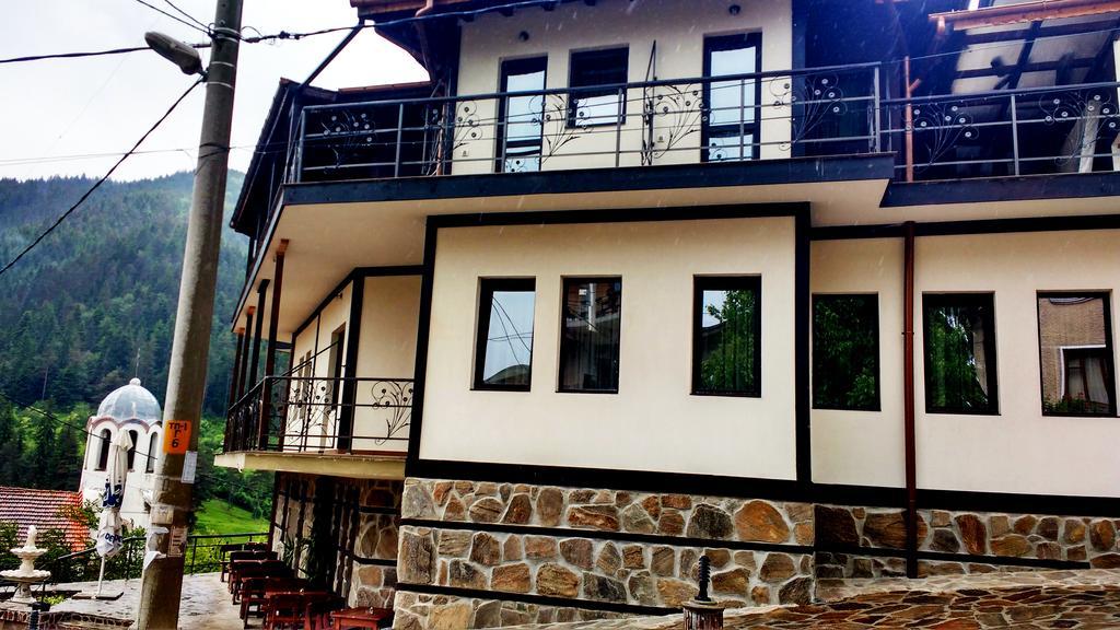 Family Hotel Valchanovata Kashta Fotinovo Экстерьер фото