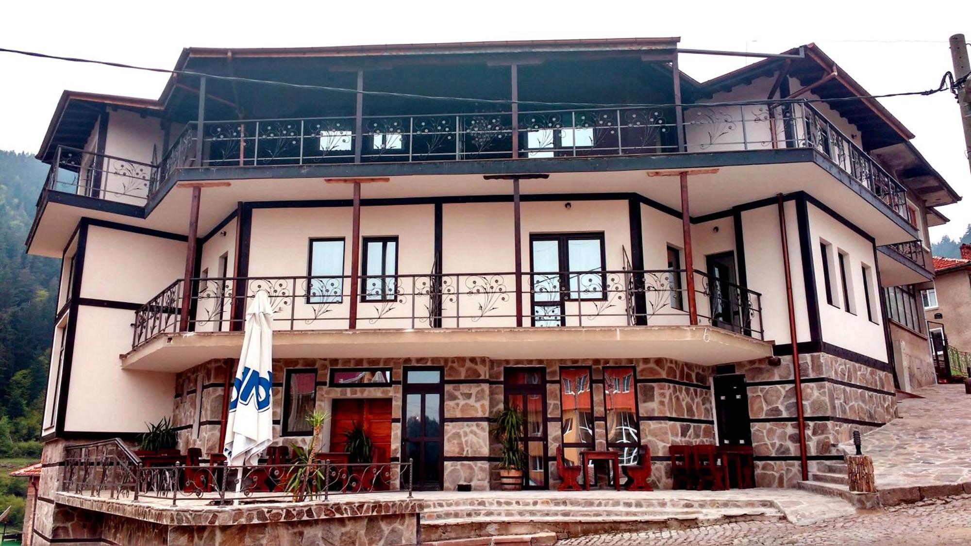 Family Hotel Valchanovata Kashta Fotinovo Экстерьер фото