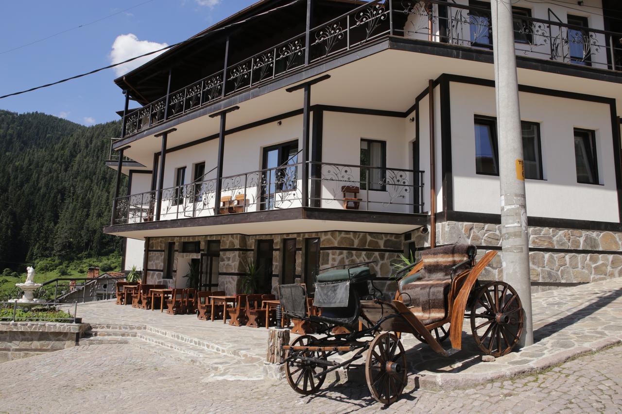 Family Hotel Valchanovata Kashta Fotinovo Экстерьер фото
